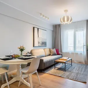 Downtown Modern - 2br Bucharest