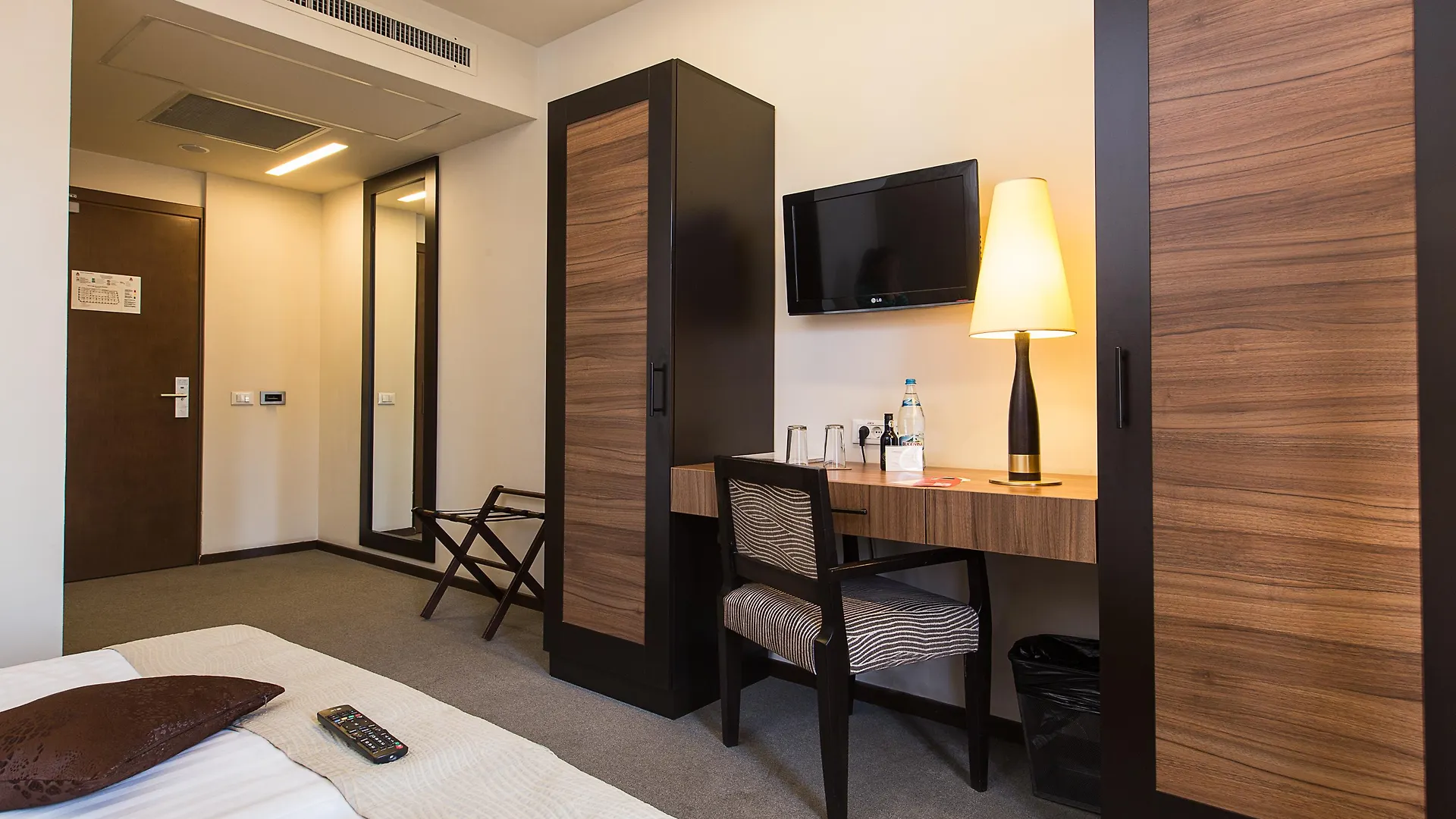 Europa Royale Bucharest Hotel 4*,
