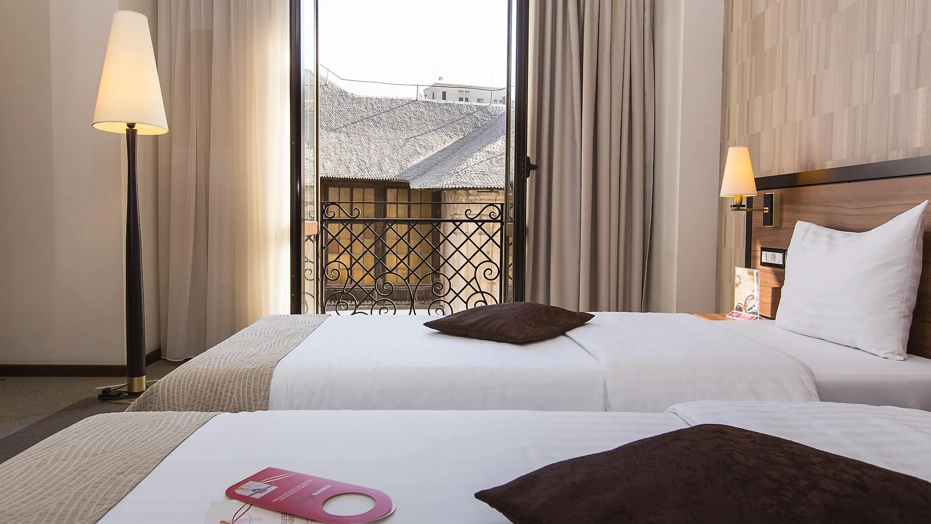 Europa Royale Bucharest Otel